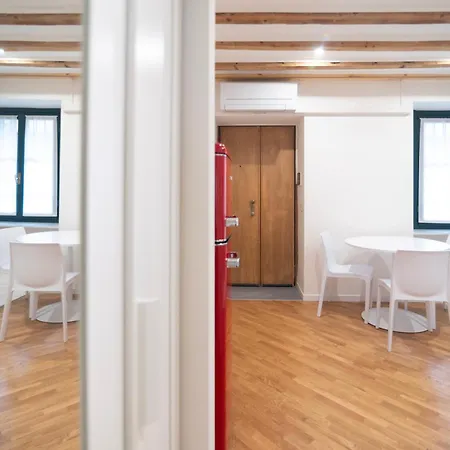 Apartment Milano Suite Home Mailand
