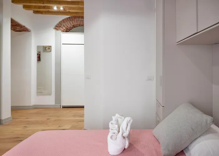 Milano Suite Home Apartament *