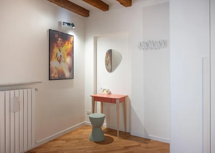 Milano Suite Home * Mediolan